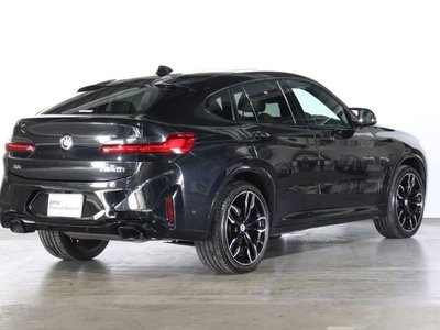 2022 BMW X4 照片 2