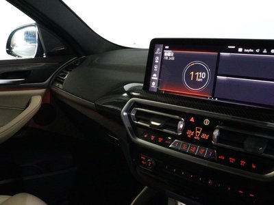 صورة مصغرة 37 لـ 2022 BMW X4
