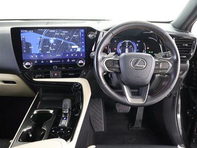 2023 Lexus NX — фото 4