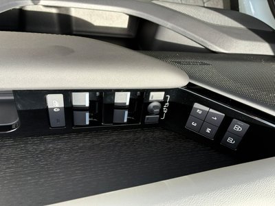 2025 LAND Rover RANGE ROVER VELAR 缩略图 34