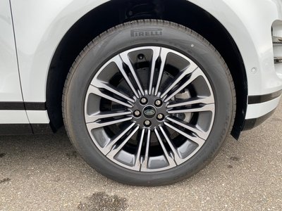 2025 LAND Rover RANGE ROVER EVOQUE — миниатюра 29