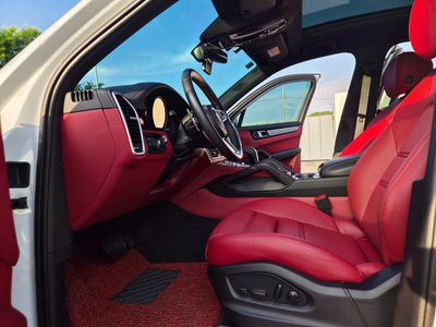 PORSCHE CAYENNE - 10