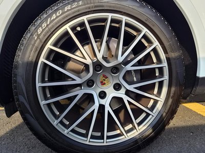 PORSCHE CAYENNE - 7
