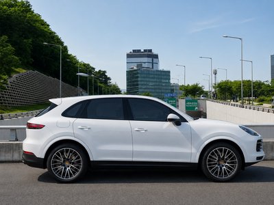 PORSCHE CAYENNE - 6