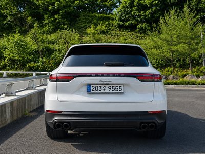 PORSCHE CAYENNE - 3