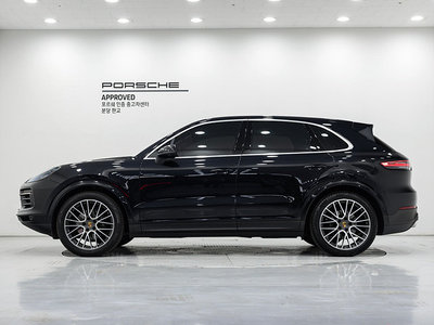 PORSCHE CAYENNE - 7
