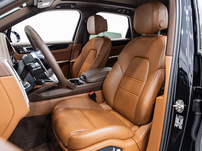 PORSCHE CAYENNE - 10