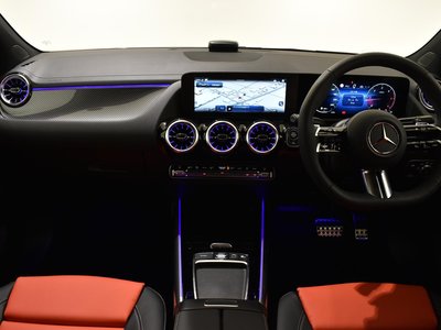 MERCEDES-BENZ GLA - 6