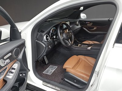 MERCEDES-BENZ GLC - 10