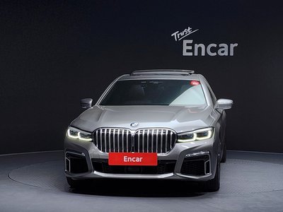 BMW 7 SERIES - 2