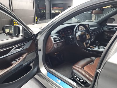 BMW 7 SERIES - 10