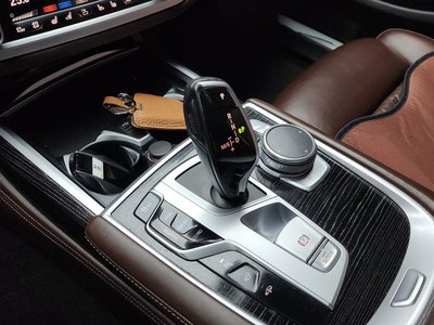 BMW 7 SERIES - 9