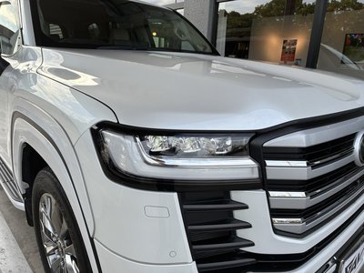 صورة مصغرة 57 لـ 2023 Toyota LAND CRUISER 300