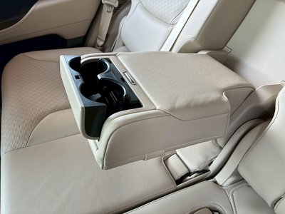صورة مصغرة 49 لـ 2023 Toyota LAND CRUISER 300