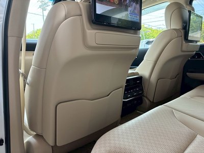 صورة مصغرة 47 لـ 2023 Toyota LAND CRUISER 300