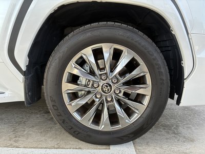 صورة مصغرة 71 لـ 2023 Toyota LAND CRUISER 300