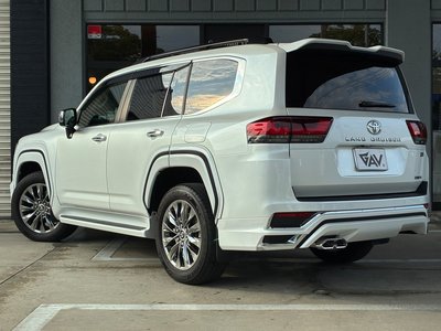 صورة مصغرة 76 لـ 2023 Toyota LAND CRUISER 300