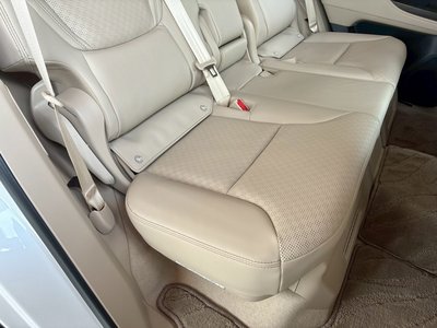 صورة مصغرة 46 لـ 2023 Toyota LAND CRUISER 300
