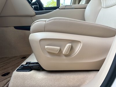 صورة مصغرة 39 لـ 2023 Toyota LAND CRUISER 300