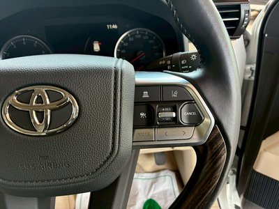 صورة مصغرة 13 لـ 2023 Toyota LAND CRUISER 300
