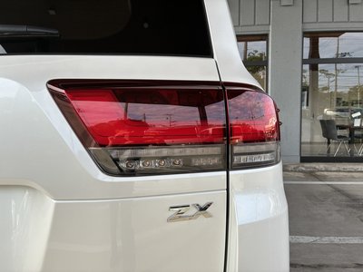 صورة مصغرة 28 لـ 2023 Toyota LAND CRUISER 300