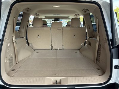 صورة مصغرة 54 لـ 2023 Toyota LAND CRUISER 300