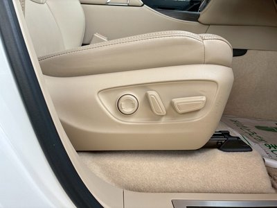 صورة مصغرة 34 لـ 2023 Toyota LAND CRUISER 300