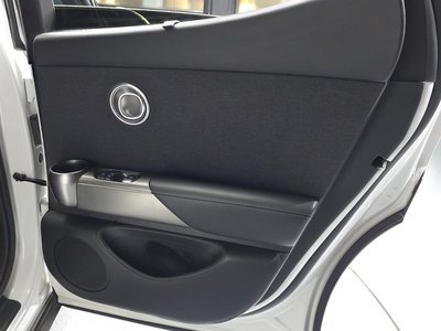 2022 Genesis GV60 — миниатюра 15