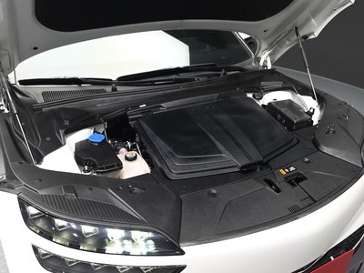 2022 Genesis GV60 photo 7