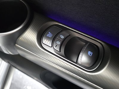 2022 Genesis GV60 — миниатюра 24