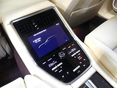 صورة مصغرة 17 لـ 2022 Porsche PANAMERA