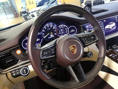 صورة مصغرة 12 لـ 2022 Porsche PANAMERA