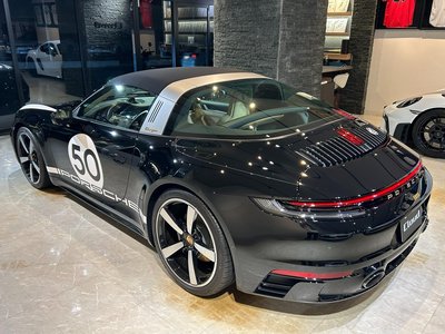 2020 Porsche 911 — миниатюра 20