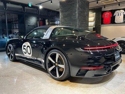 2020 Porsche 911 — миниатюра 14