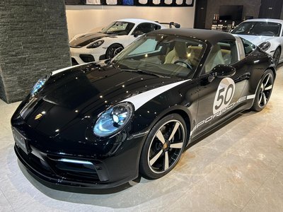 2020 Porsche 911 — миниатюра 25