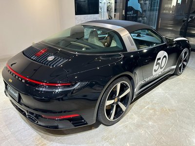 2020 Porsche 911 — миниатюра 22