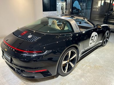 2020 Porsche 911 — миниатюра 34