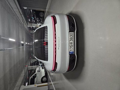 2022 Porsche 911 photo 3