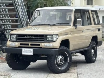 TOYOTA LAND CRUISER - 1