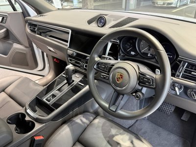 2021 Porsche MACAN — фото 4