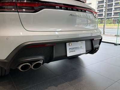 2021 Porsche MACAN — фото 10