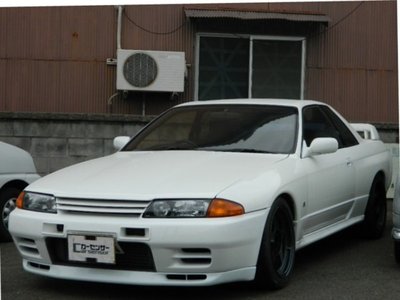 NISSAN SKYLINE GT-R