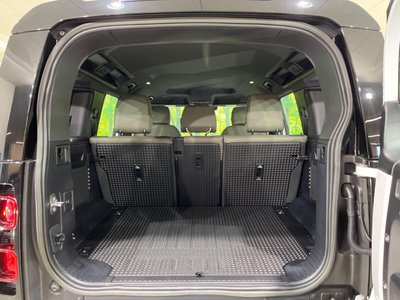 LAND ROVER DEFENDER - 10