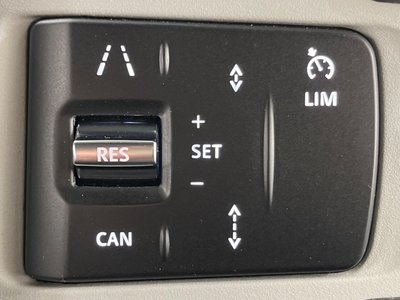 LAND ROVER DEFENDER - 6