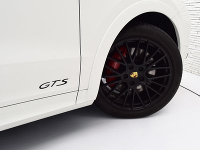 2022 Porsche CAYENNE — миниатюра 20