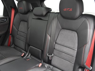 2022 Porsche CAYENNE — миниатюра 14