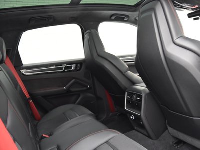 2022 Porsche CAYENNE — миниатюра 13