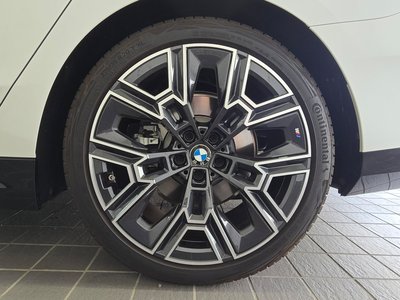 2025 BMW 5 SERIES TOURING — миниатюра 19
