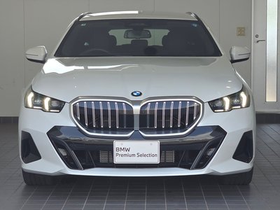 2025 BMW 5 SERIES TOURING — фото 8