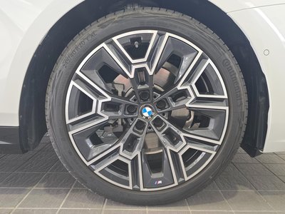 2025 BMW 5 SERIES TOURING — миниатюра 16
